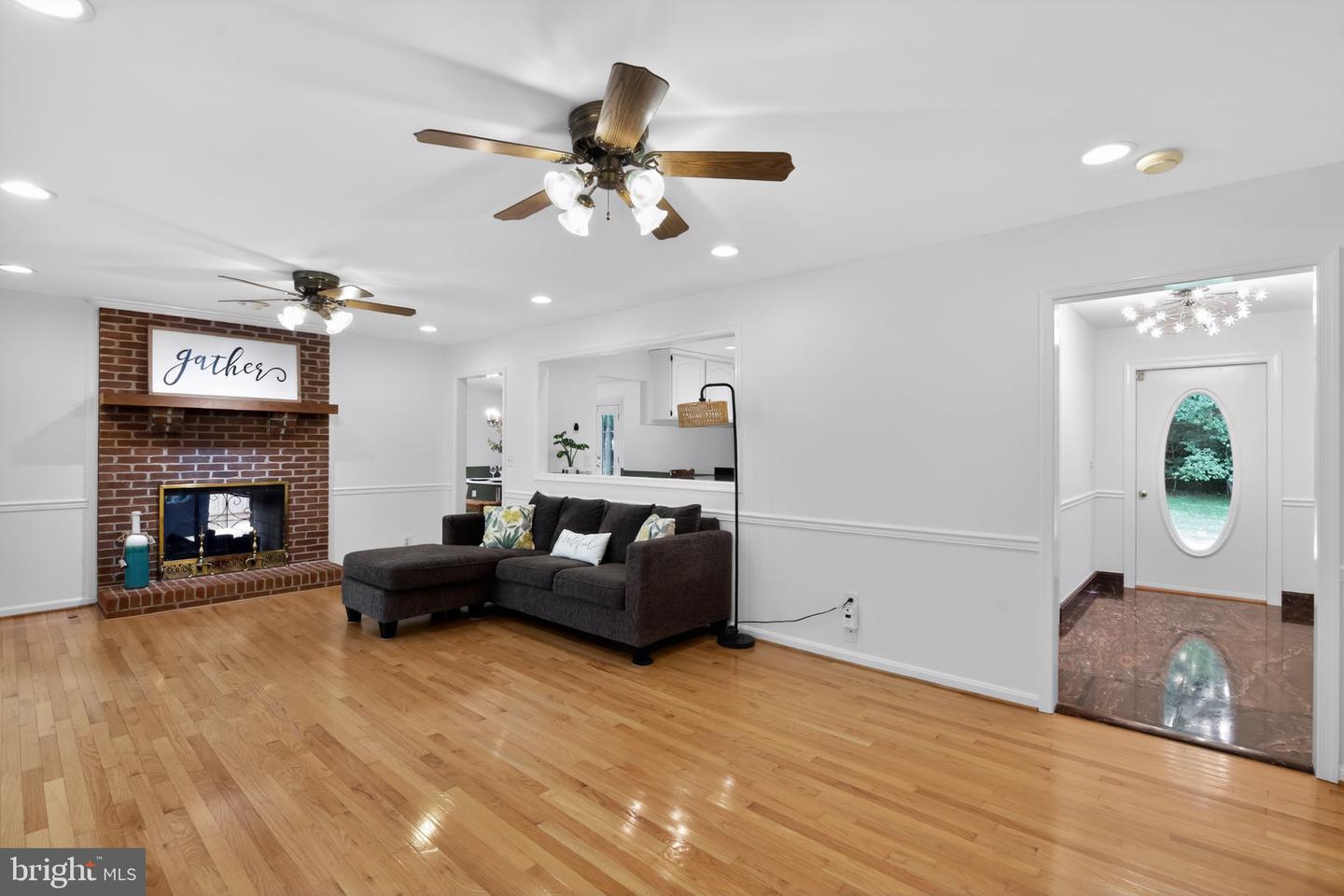 6360 Tennis Ct Property Photo 6
