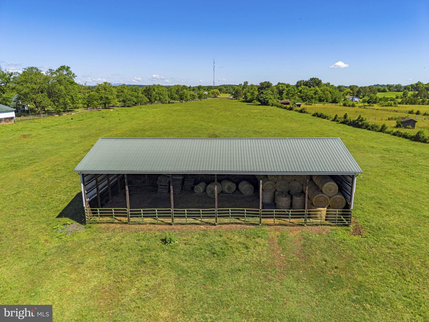 18030 Bel Pre Rd Property Photo 5