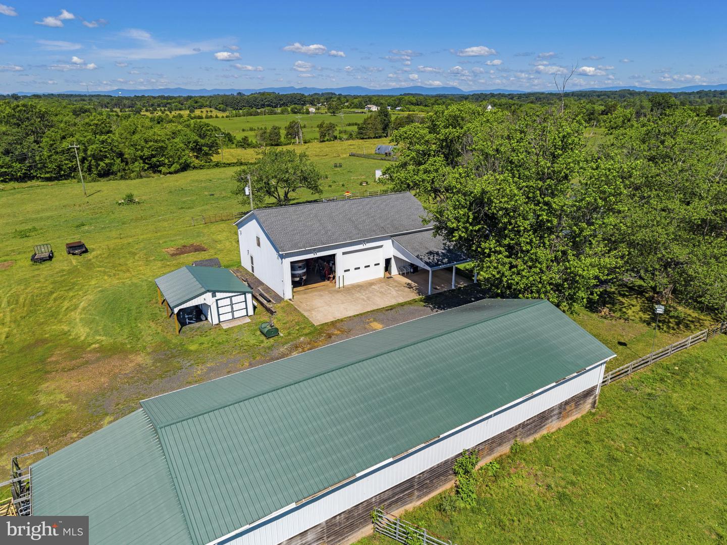 18030 Bel Pre Rd Property Photo 7