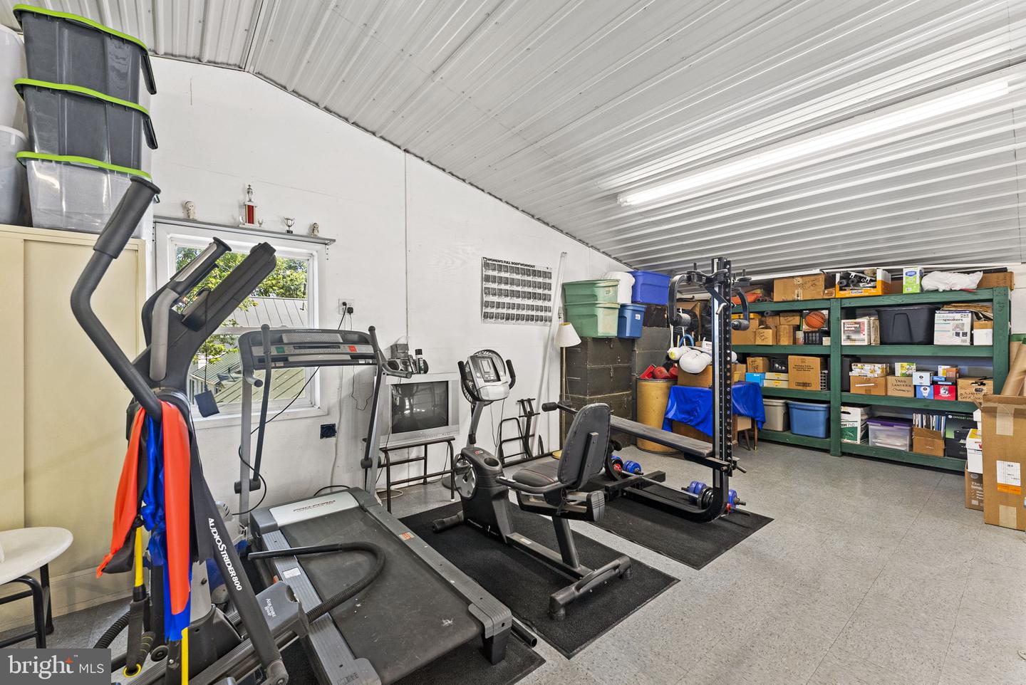 18030 Bel Pre Rd Property Photo 12