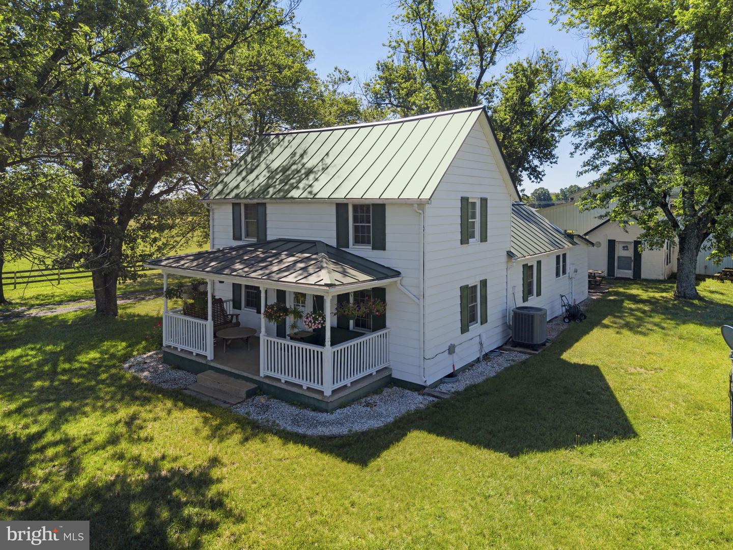 18030 Bel Pre Rd Property Photo 14