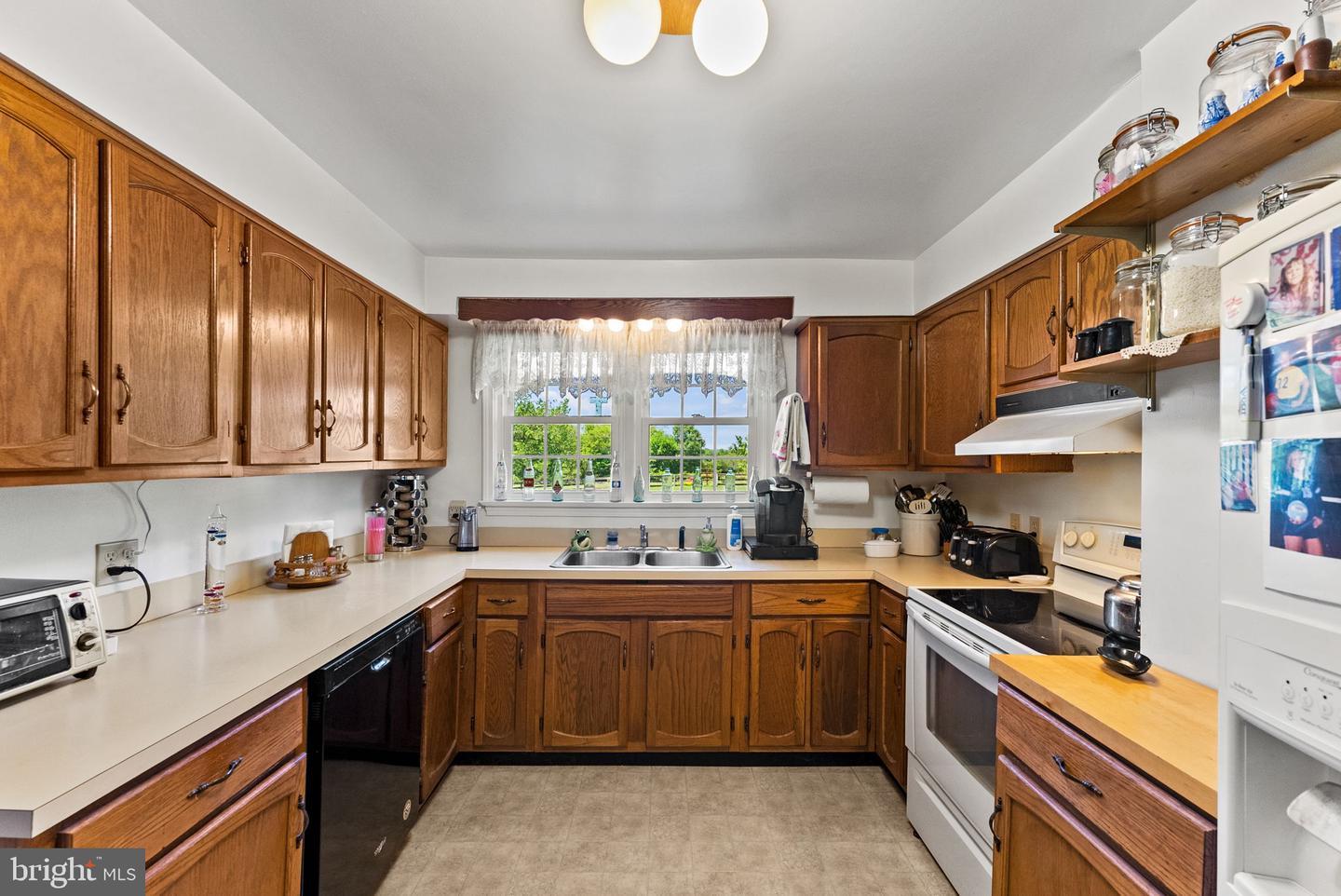 18030 Bel Pre Rd Property Photo 41