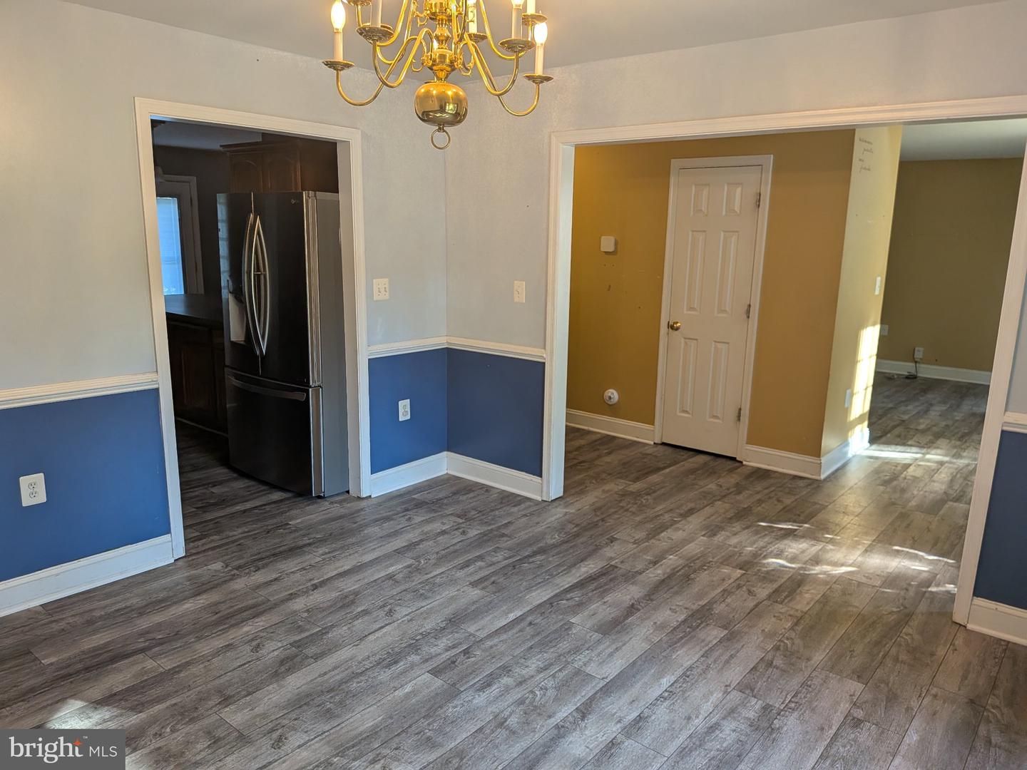 823 Woodcrest Loop Property Photo 9