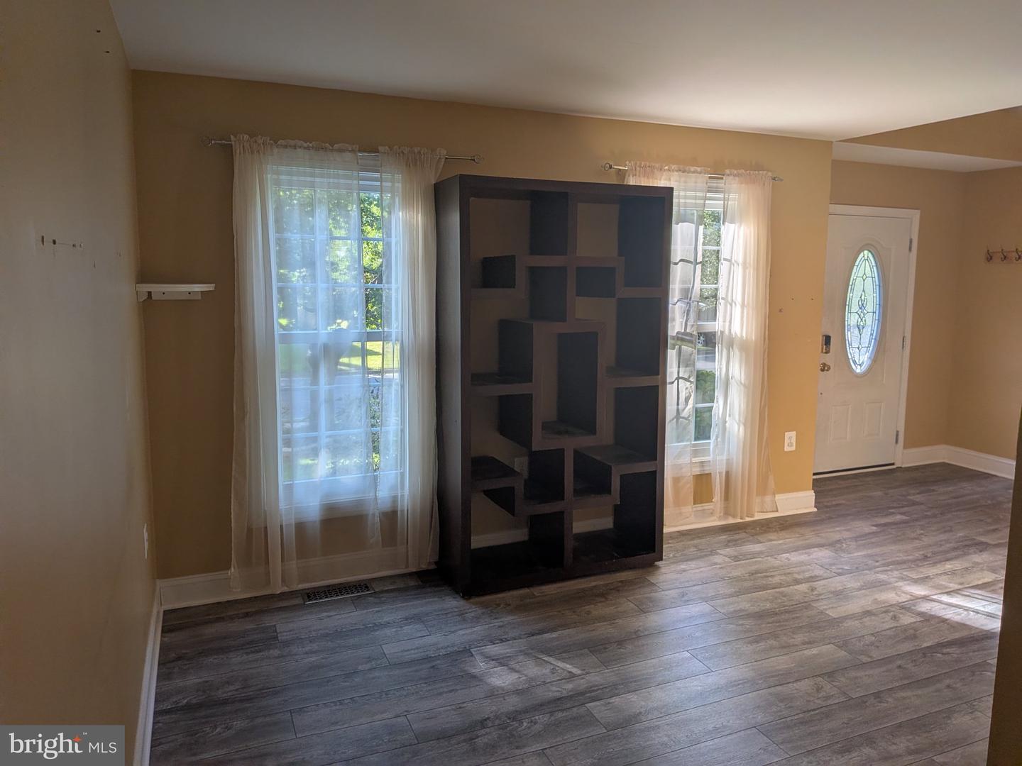 823 Woodcrest Loop Property Photo 11