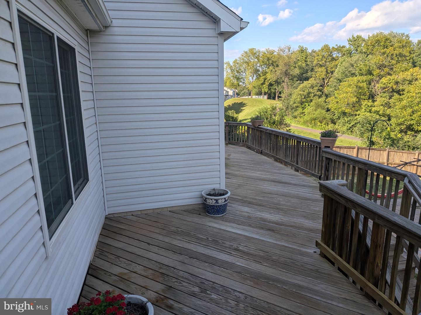 823 Woodcrest Loop Property Photo 40