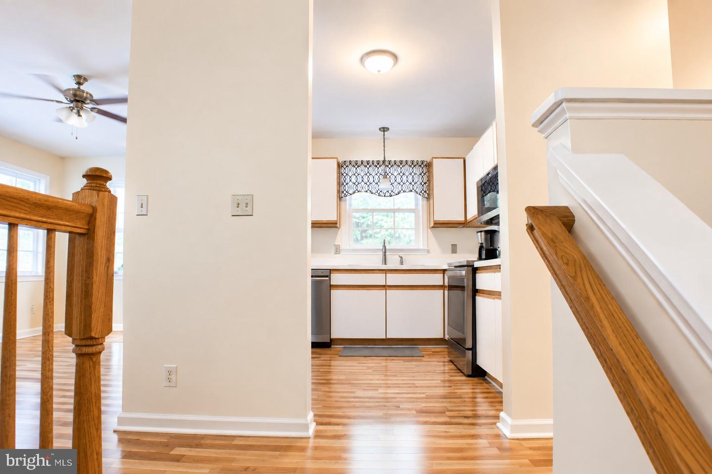 5964 Riverbend Ln Property Photo 7