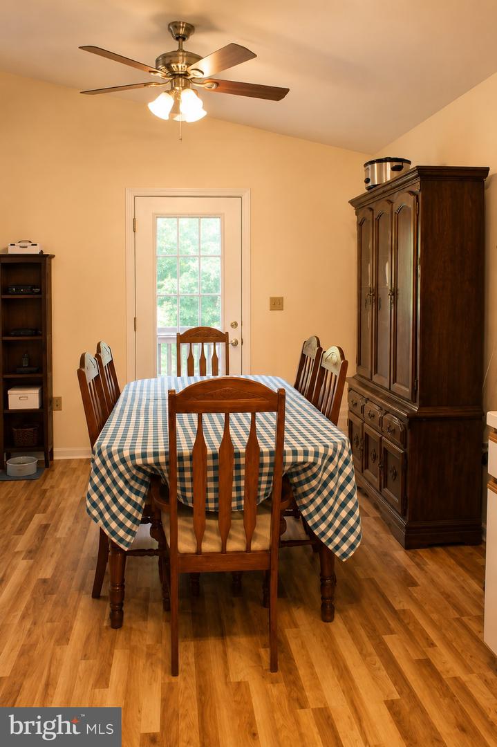 5964 Riverbend Ln Property Photo 8