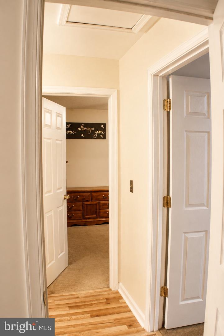 5964 Riverbend Ln Property Photo 11
