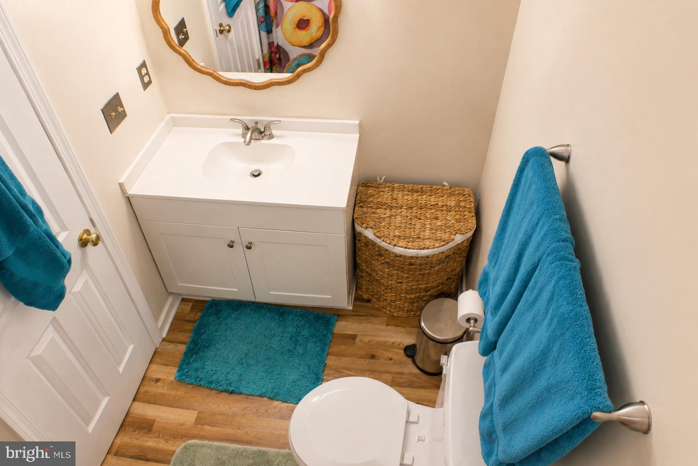5964 Riverbend Ln Property Photo 12