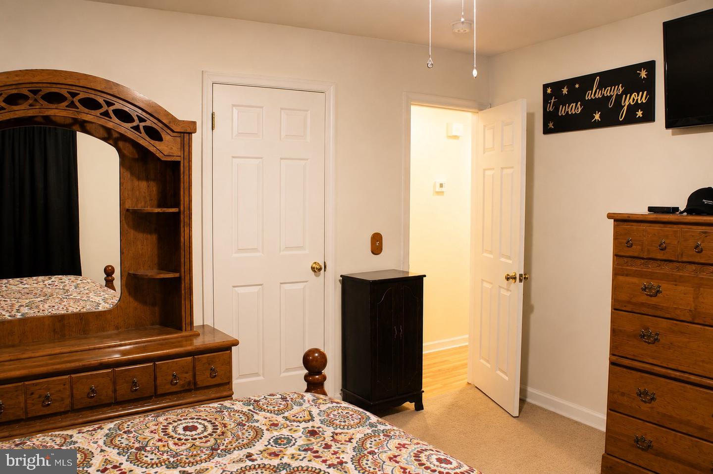 5964 Riverbend Ln Property Photo 15