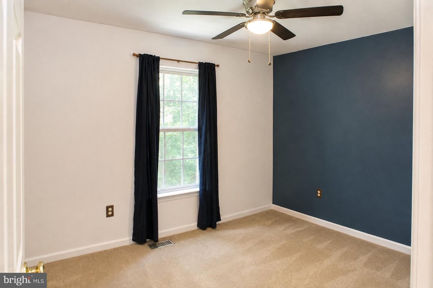 5964 Riverbend Ln Property Photo 22