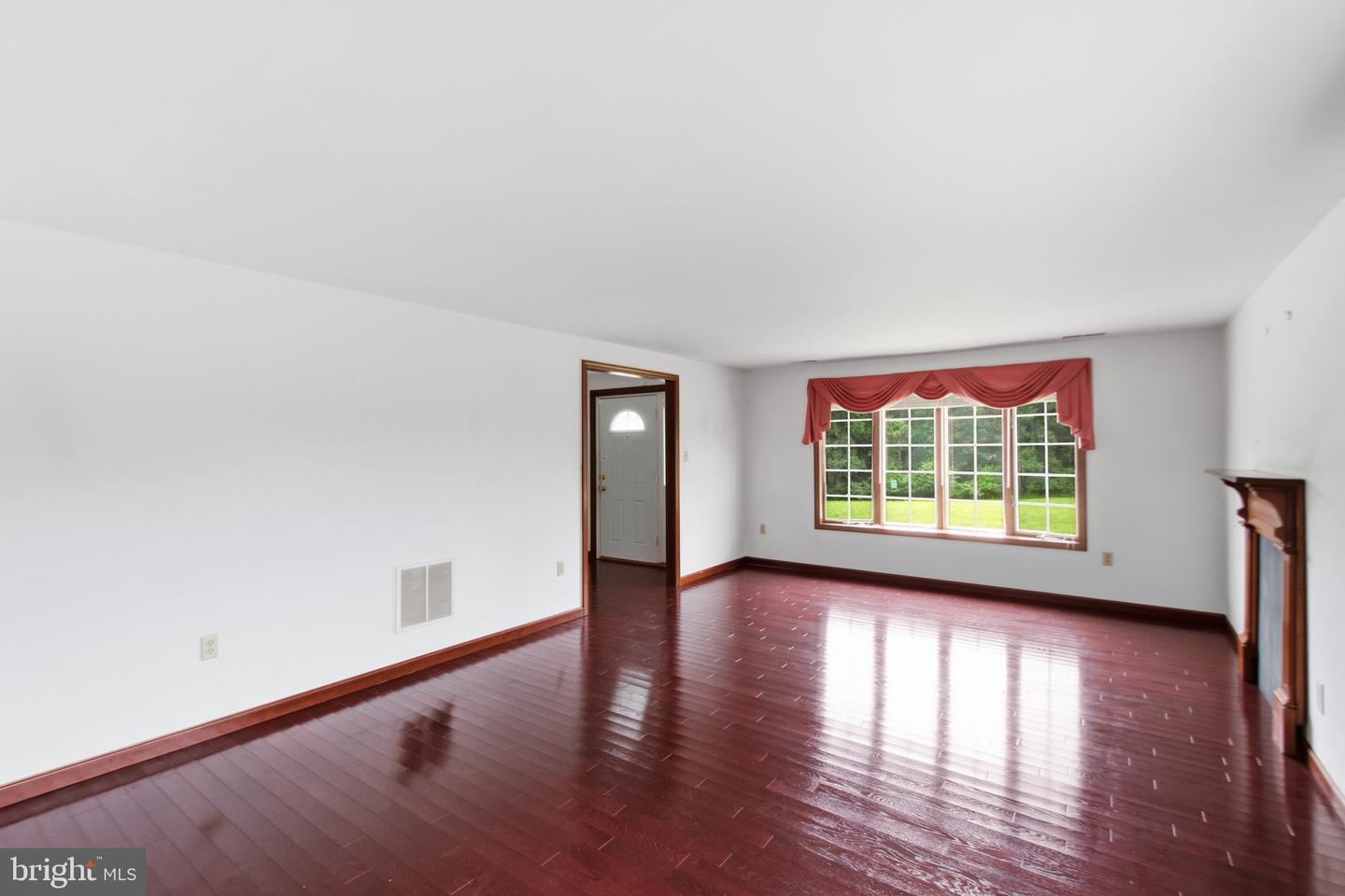 4407 Indian Run Rd Property Photo 16