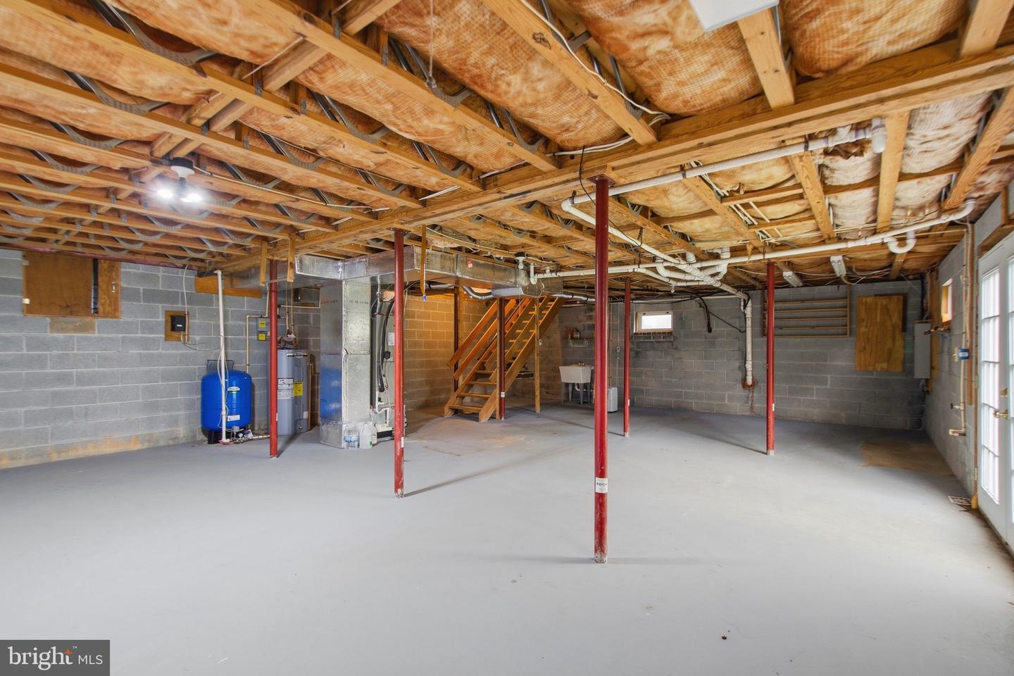 4407 Indian Run Rd Property Photo 41