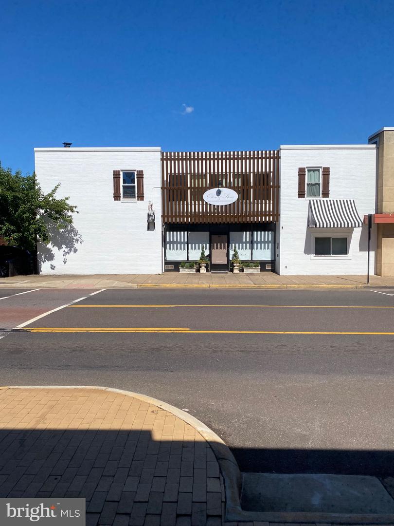 306 S Main St #b Property Photo 1