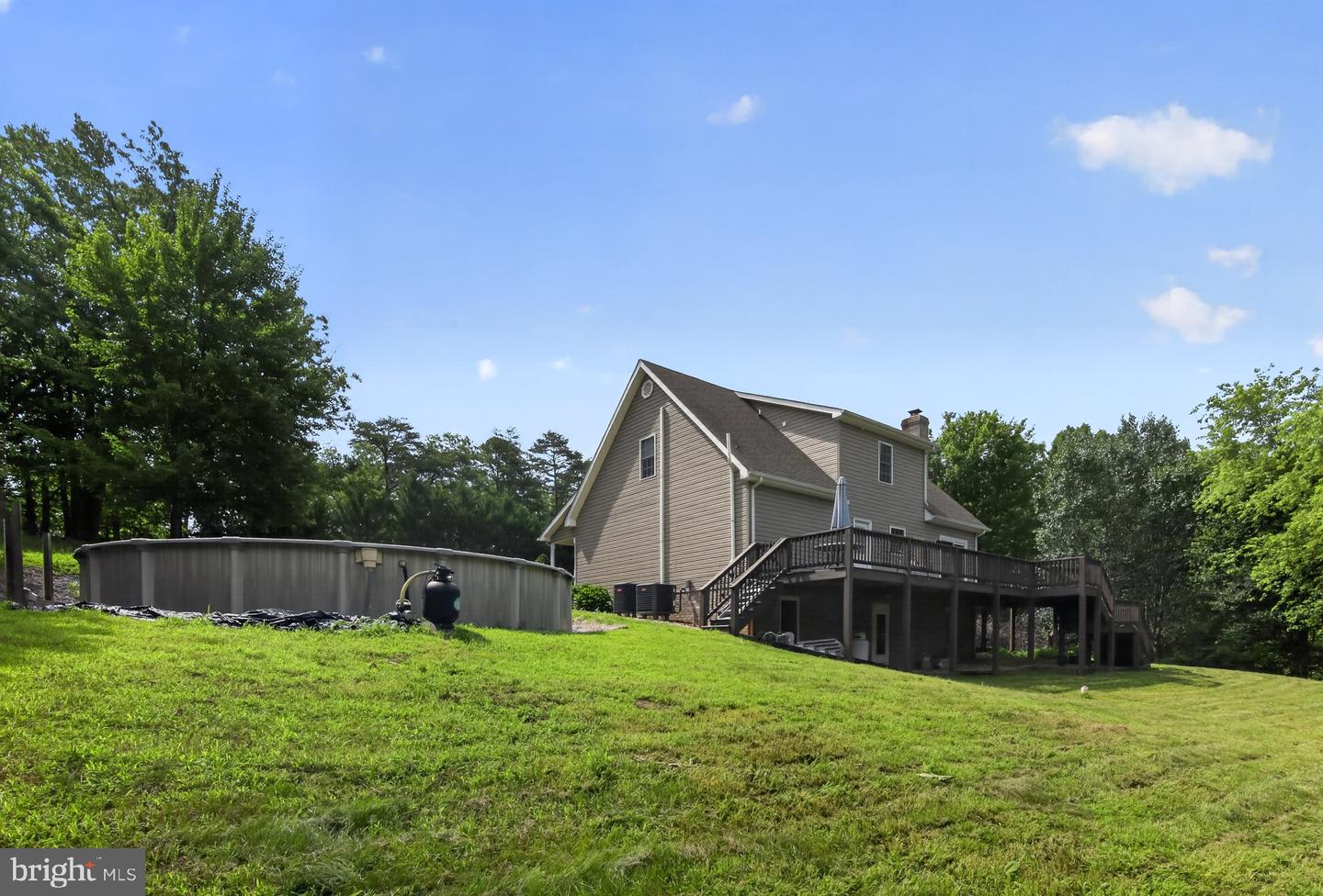 20200 Old Mill Rd Property Photo 4
