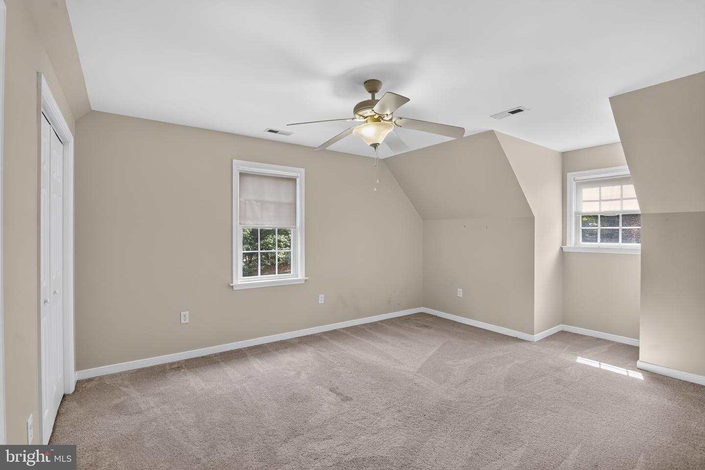 20200 Old Mill Rd Property Photo 19