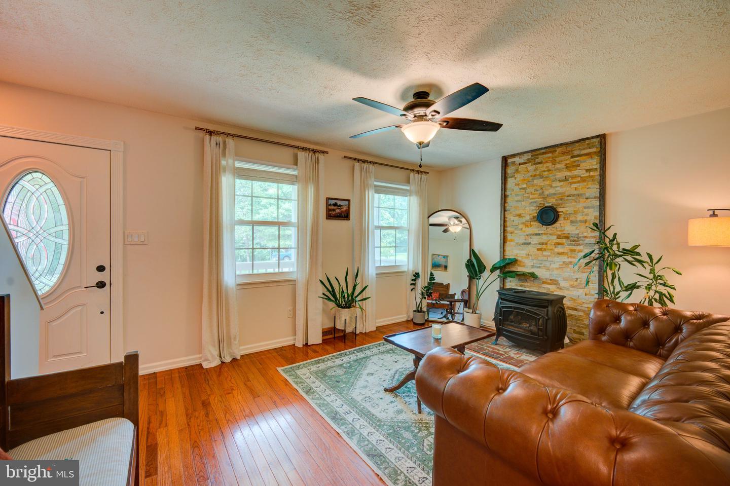 9595 Roys Ln Property Photo 4
