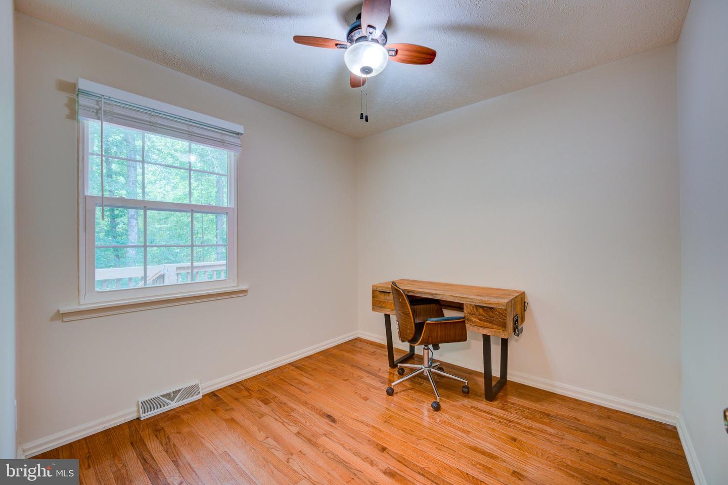 9595 Roys Ln Property Photo 16
