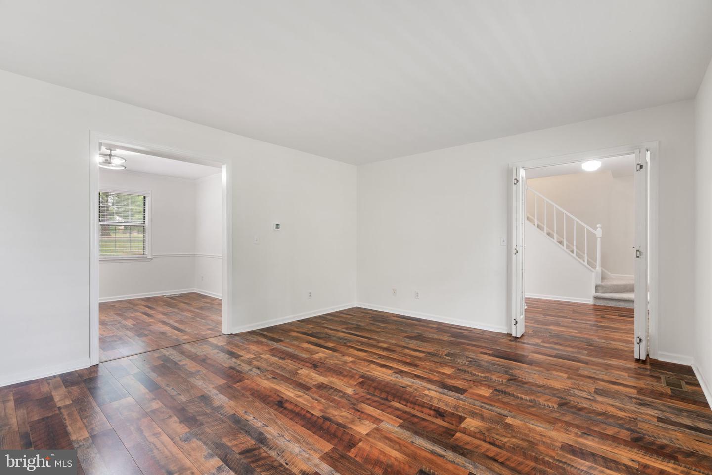 2309 Maplewood Dr Property Photo 8
