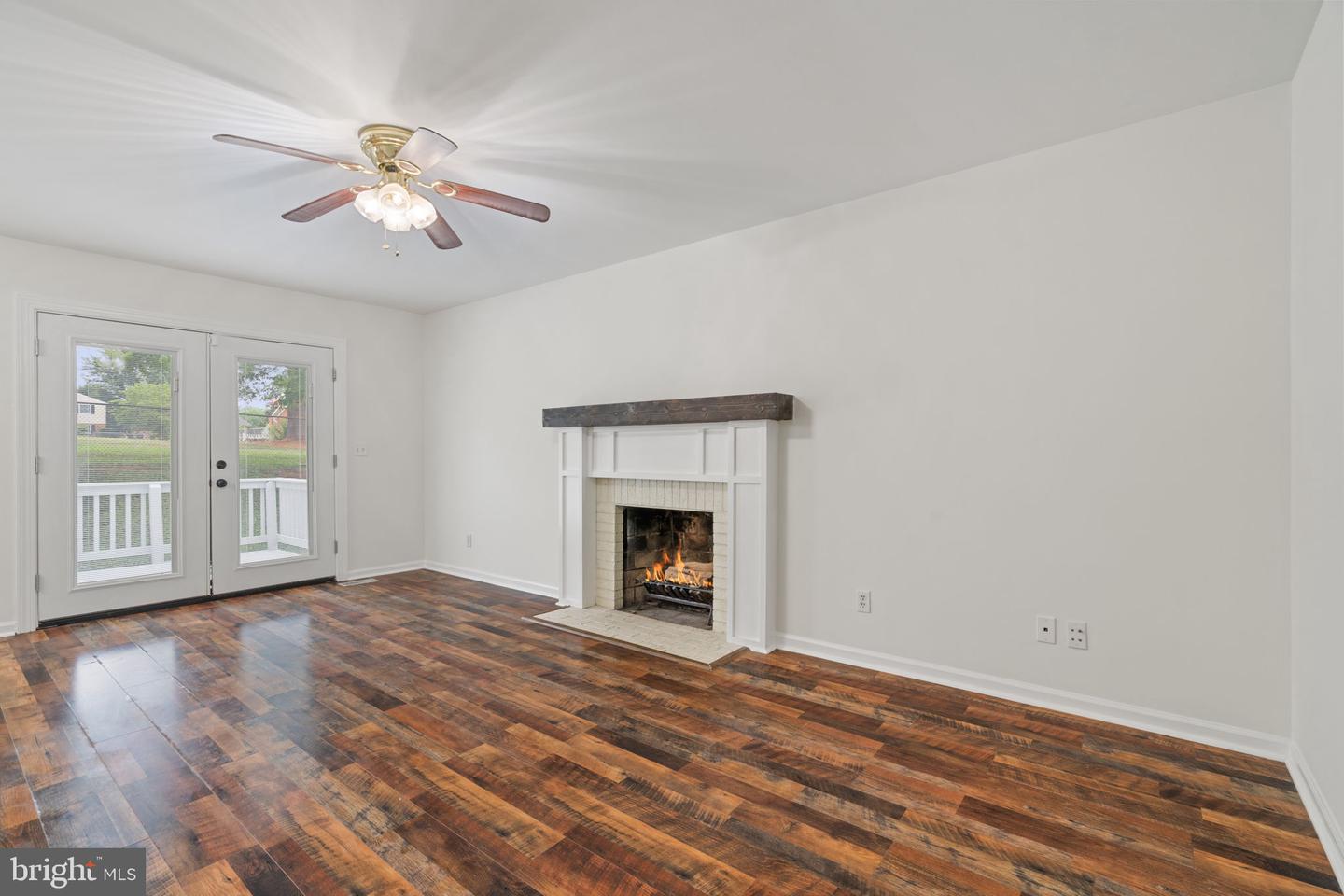 2309 Maplewood Dr Property Photo 18