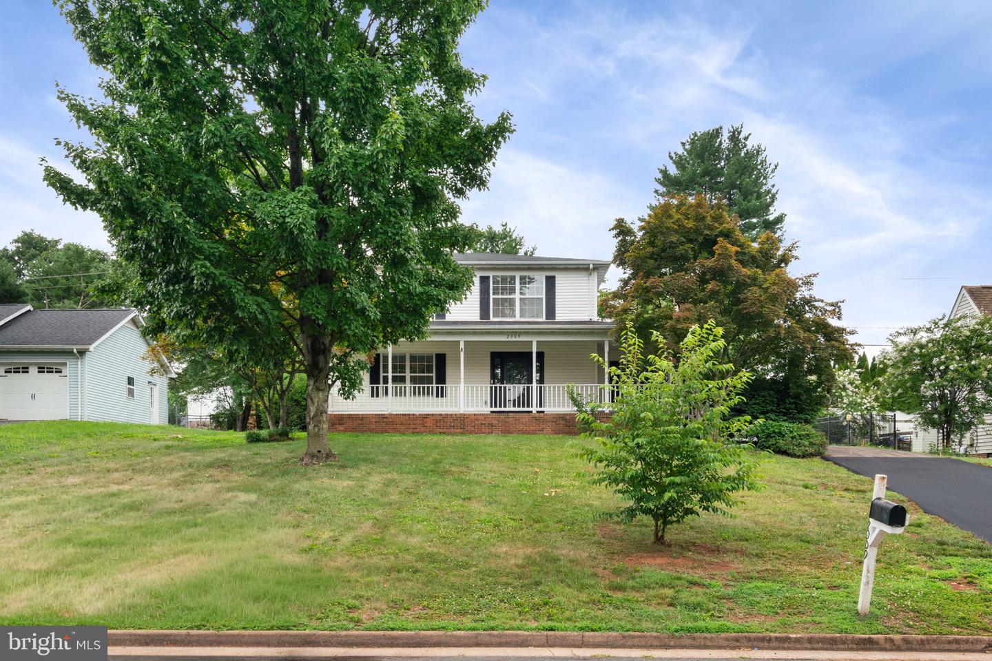 2309 Maplewood Dr Property Photo 49