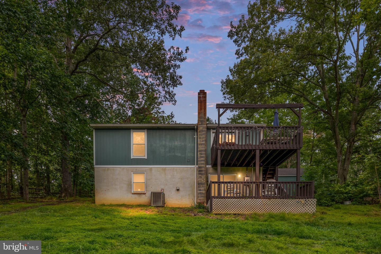 7317 Pleasant Ln Property Photo 3