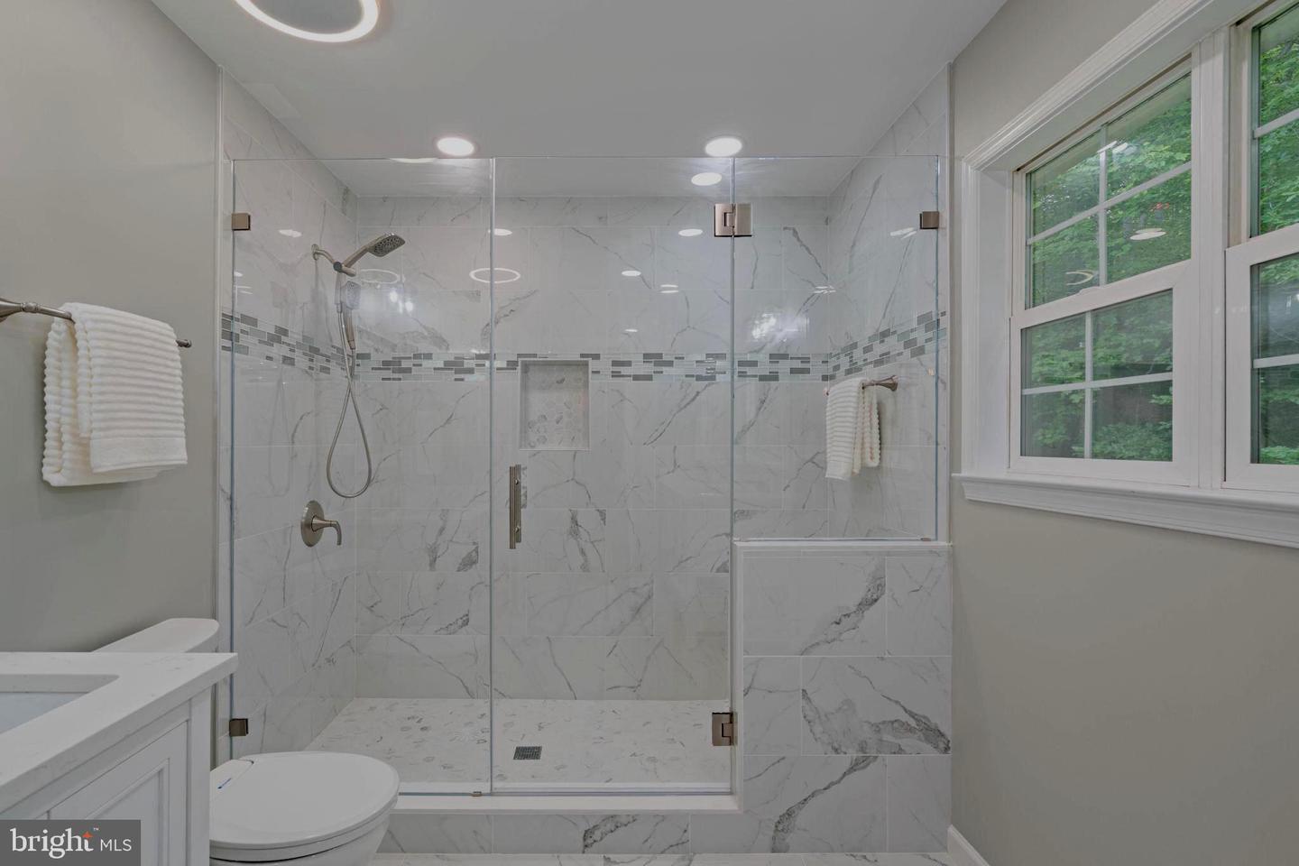 19220 Springfield Cir Property Photo 26