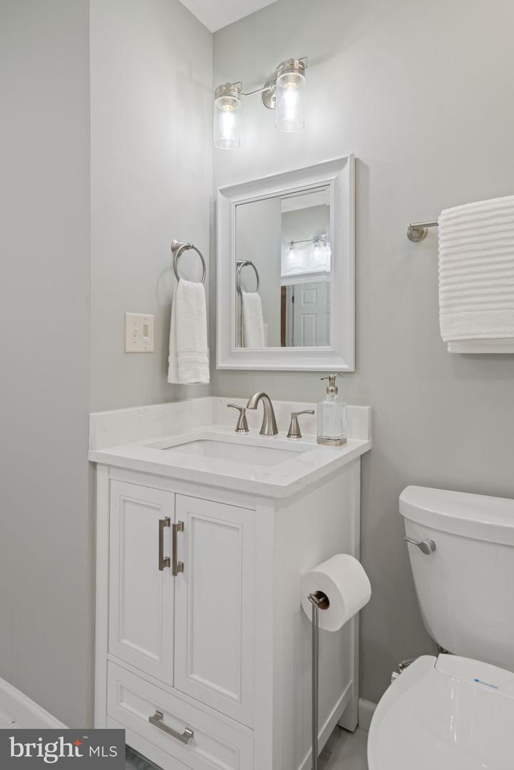 19220 Springfield Cir Property Photo 27