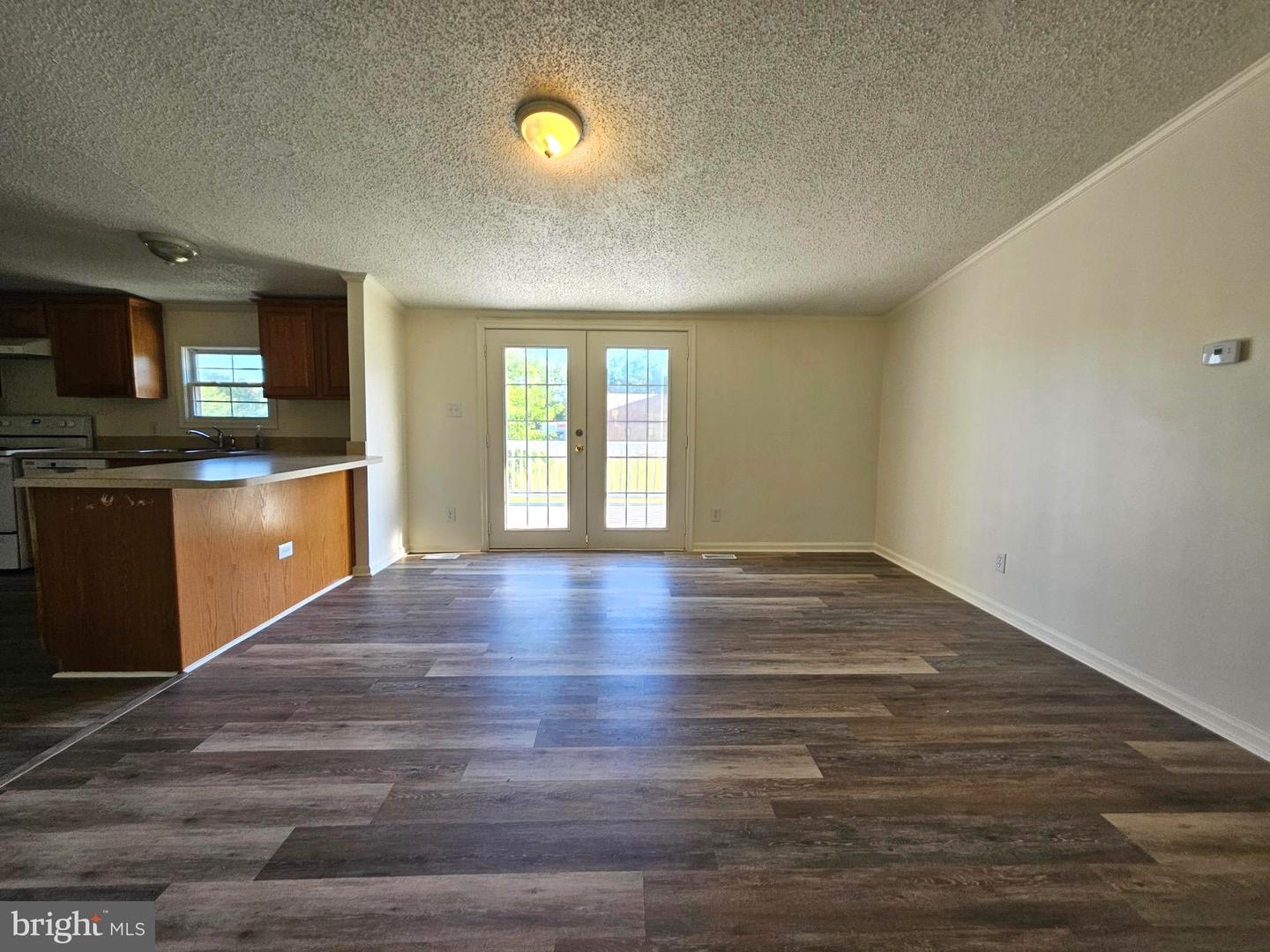 8099 James Monroe Property Photo 6