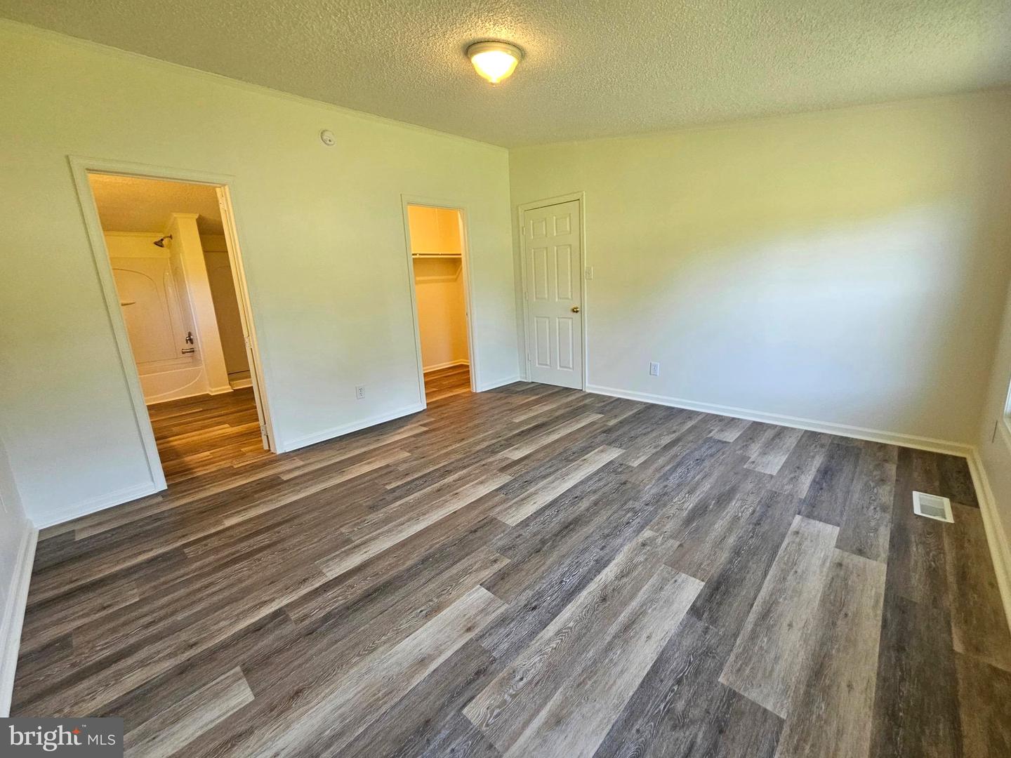 8099 James Monroe Property Photo 15