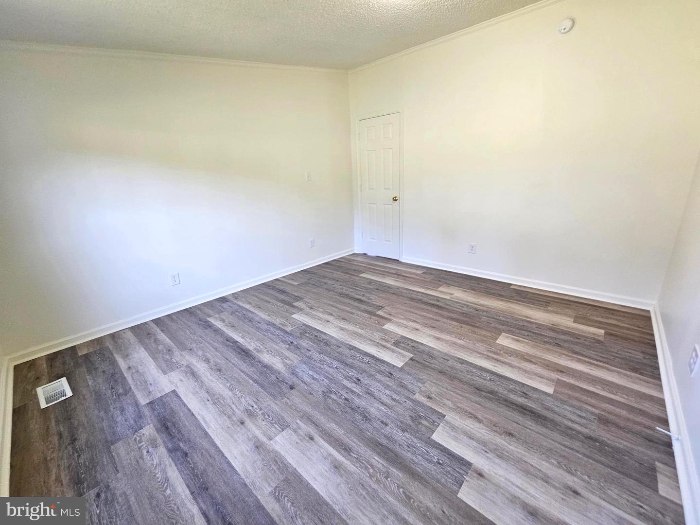 8099 James Monroe Property Photo 16
