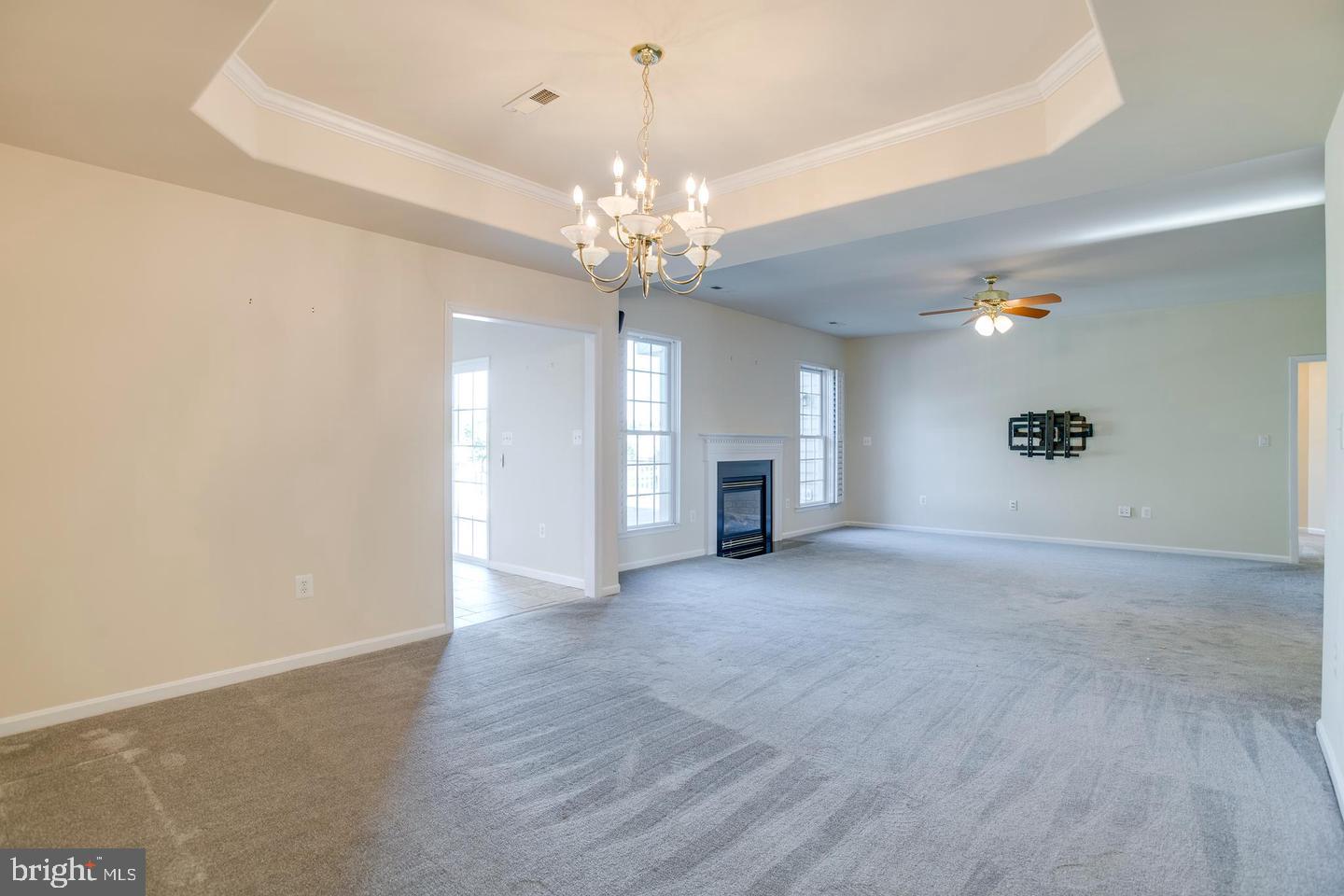 14308 S Hall Ct Property Photo 8