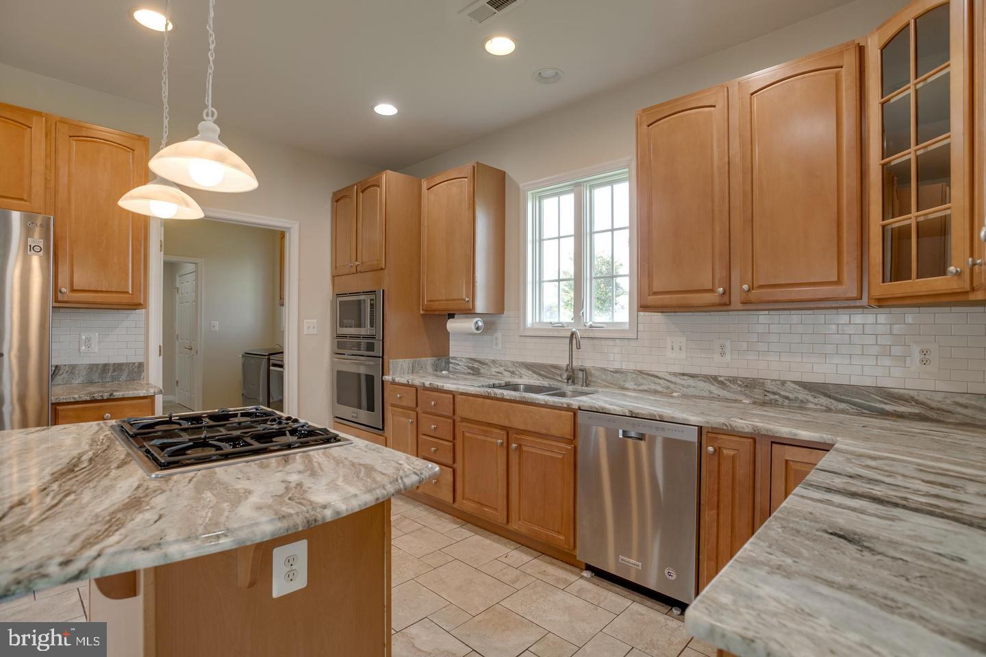 14308 S Hall Ct Property Photo 13