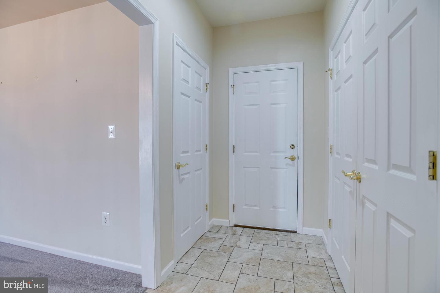 14308 S Hall Ct Property Photo 22