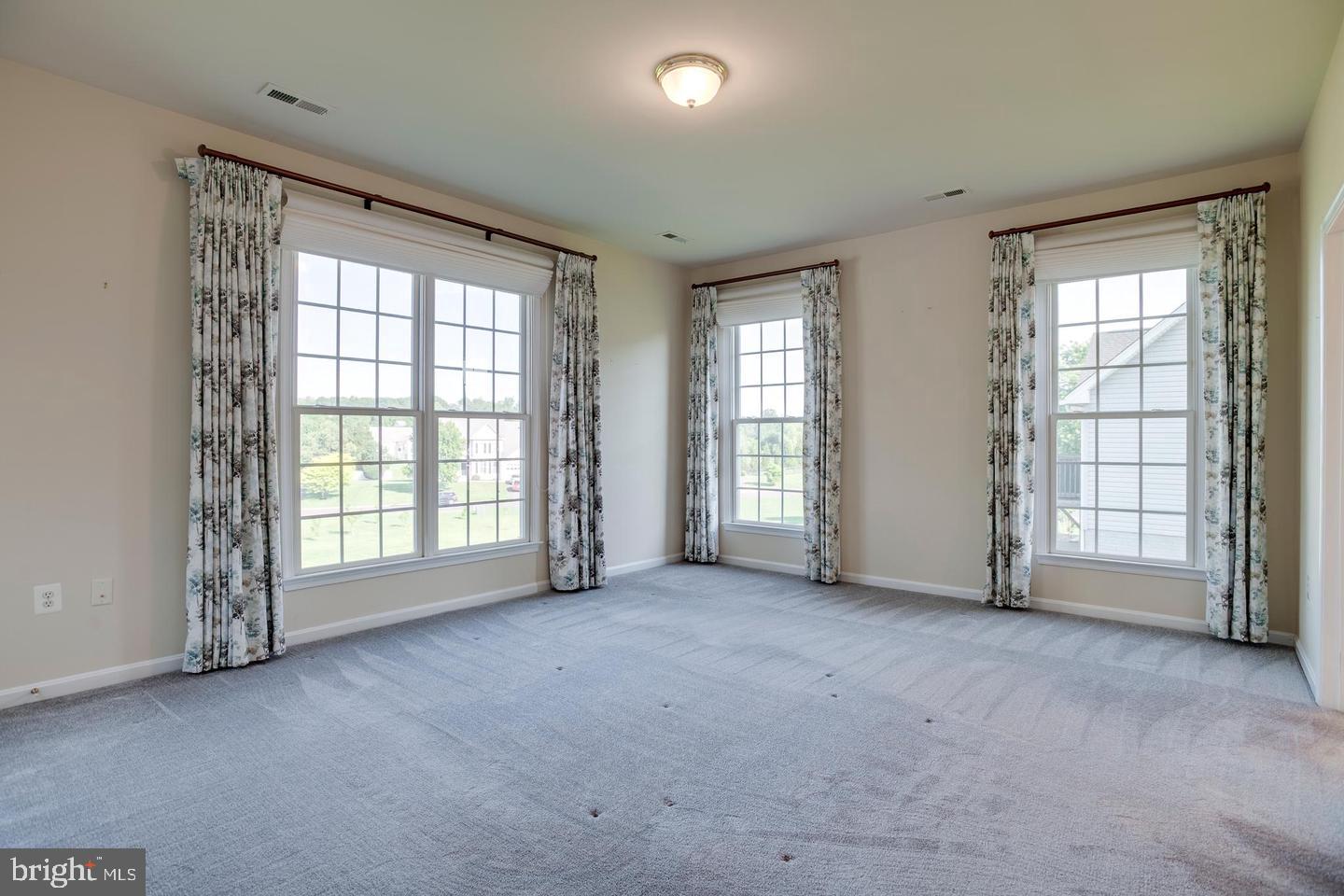 14308 S Hall Ct Property Photo 25
