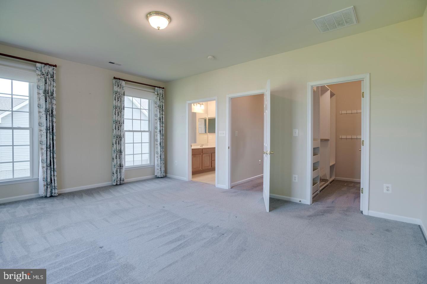 14308 S Hall Ct Property Photo 26