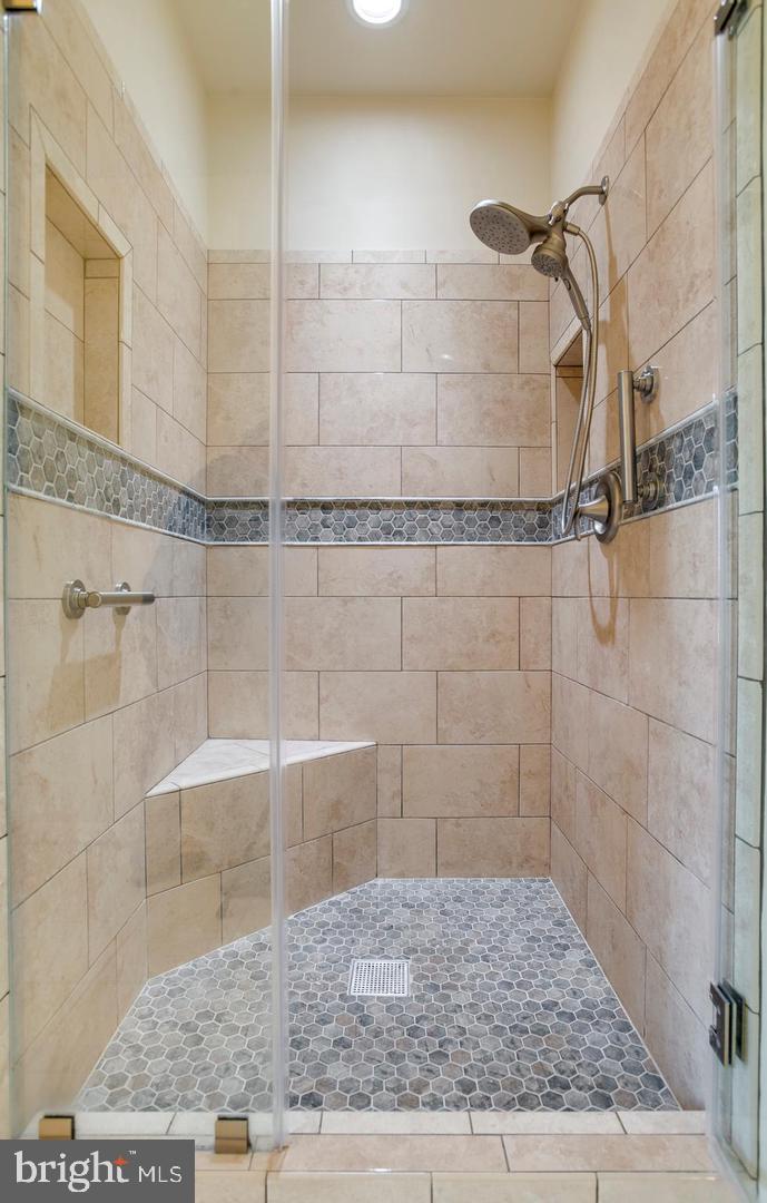 14308 S Hall Ct Property Photo 27