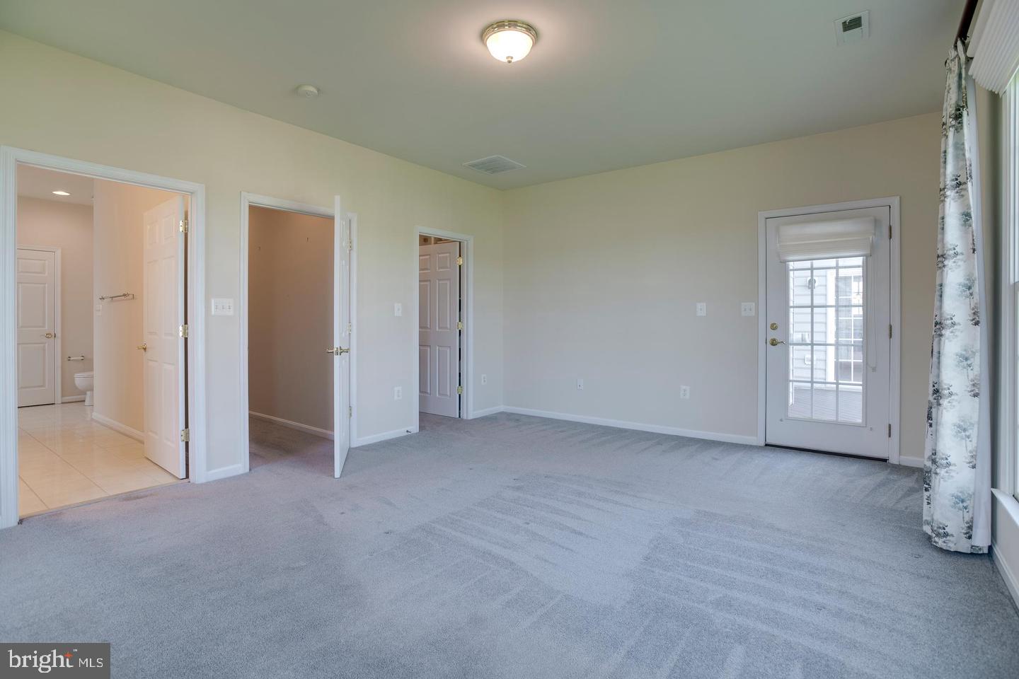 14308 S Hall Ct Property Photo 34