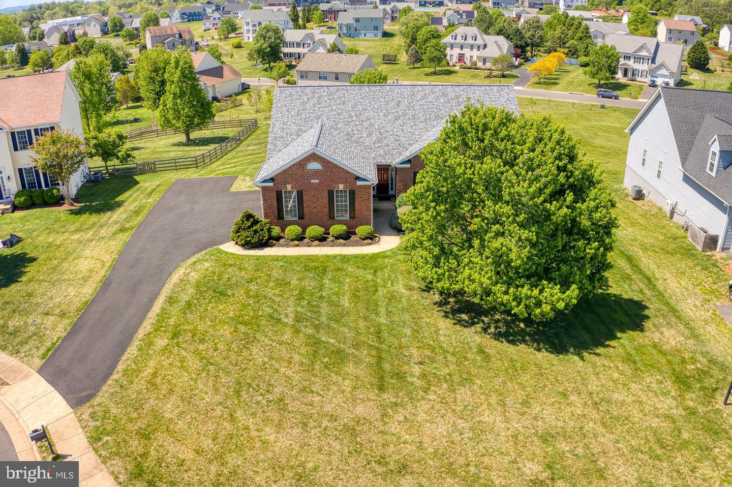 14308 S Hall Ct Property Photo 52
