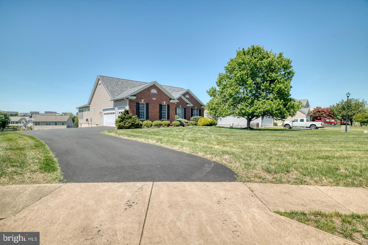 14308 S Hall Ct Property Photo 53