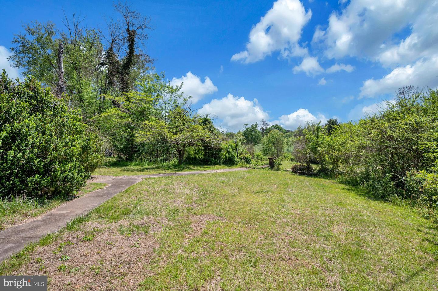 6547 Sperryville Pike Property Photo 9