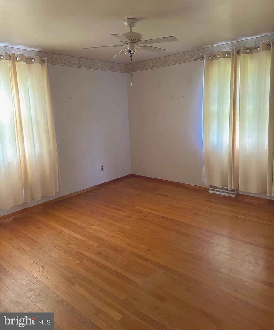13298 Scotts Mill Rd Property Photo 4