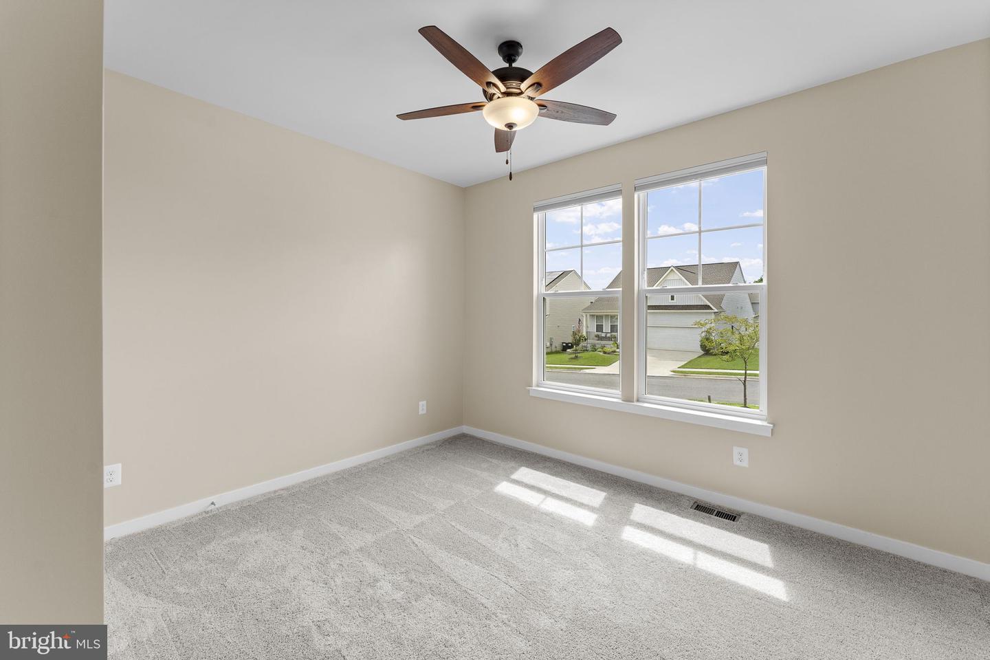 2047 Armstrong Ter Property Photo 26