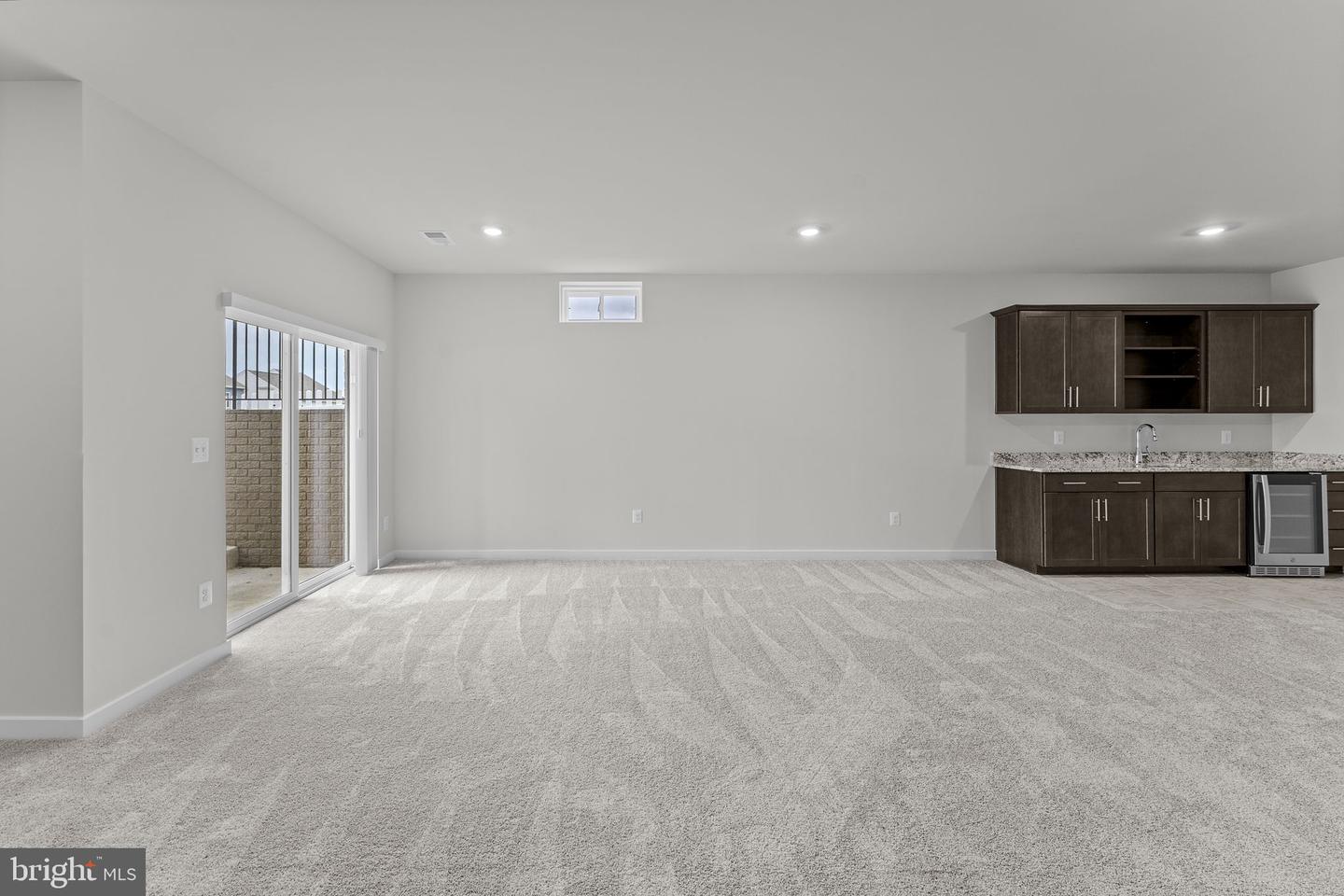 2047 Armstrong Ter Property Photo 32