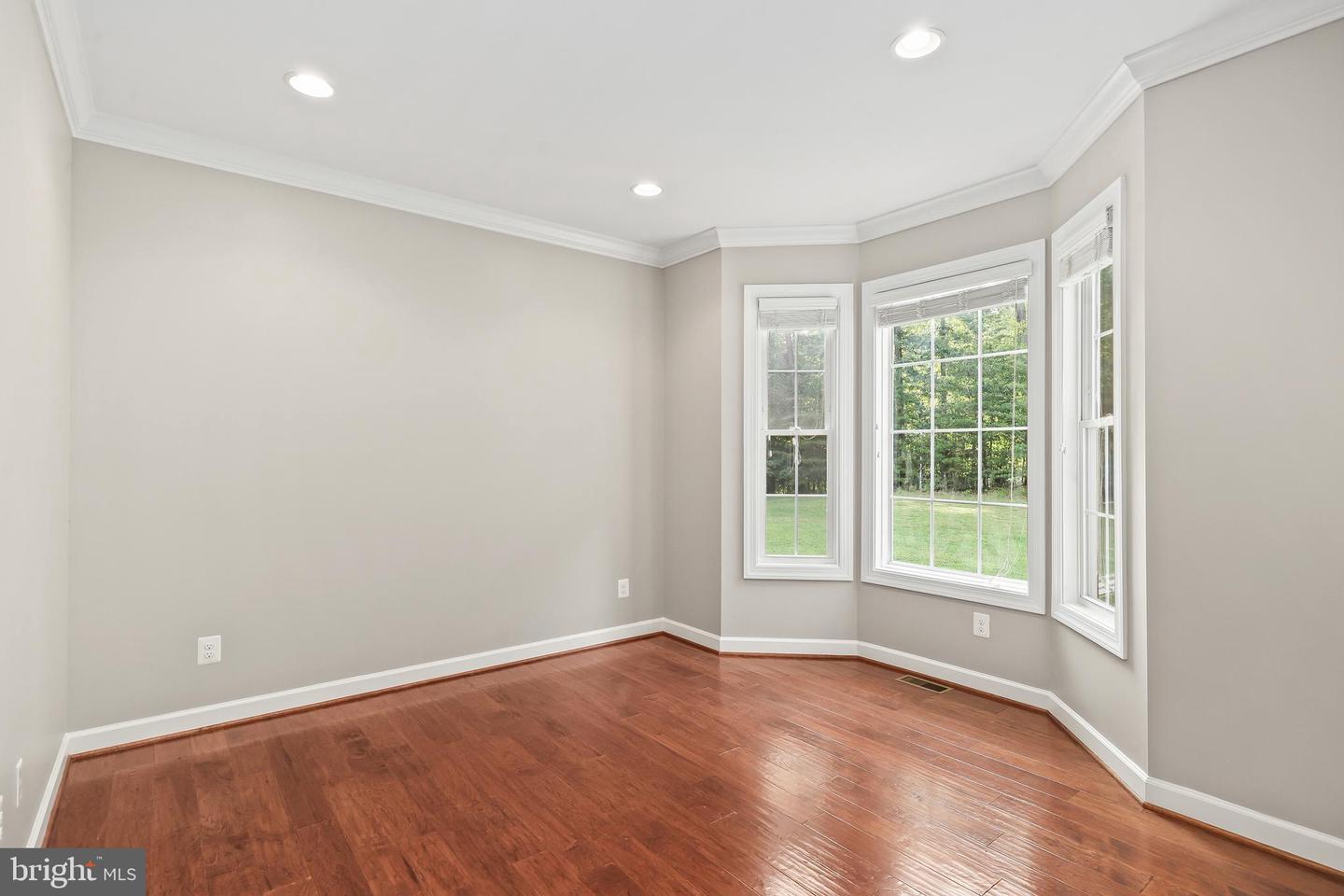 16379 Covey Cir Property Photo 5