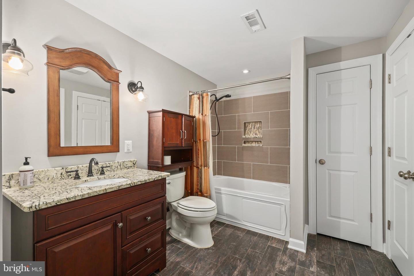 16379 Covey Cir Property Photo 47