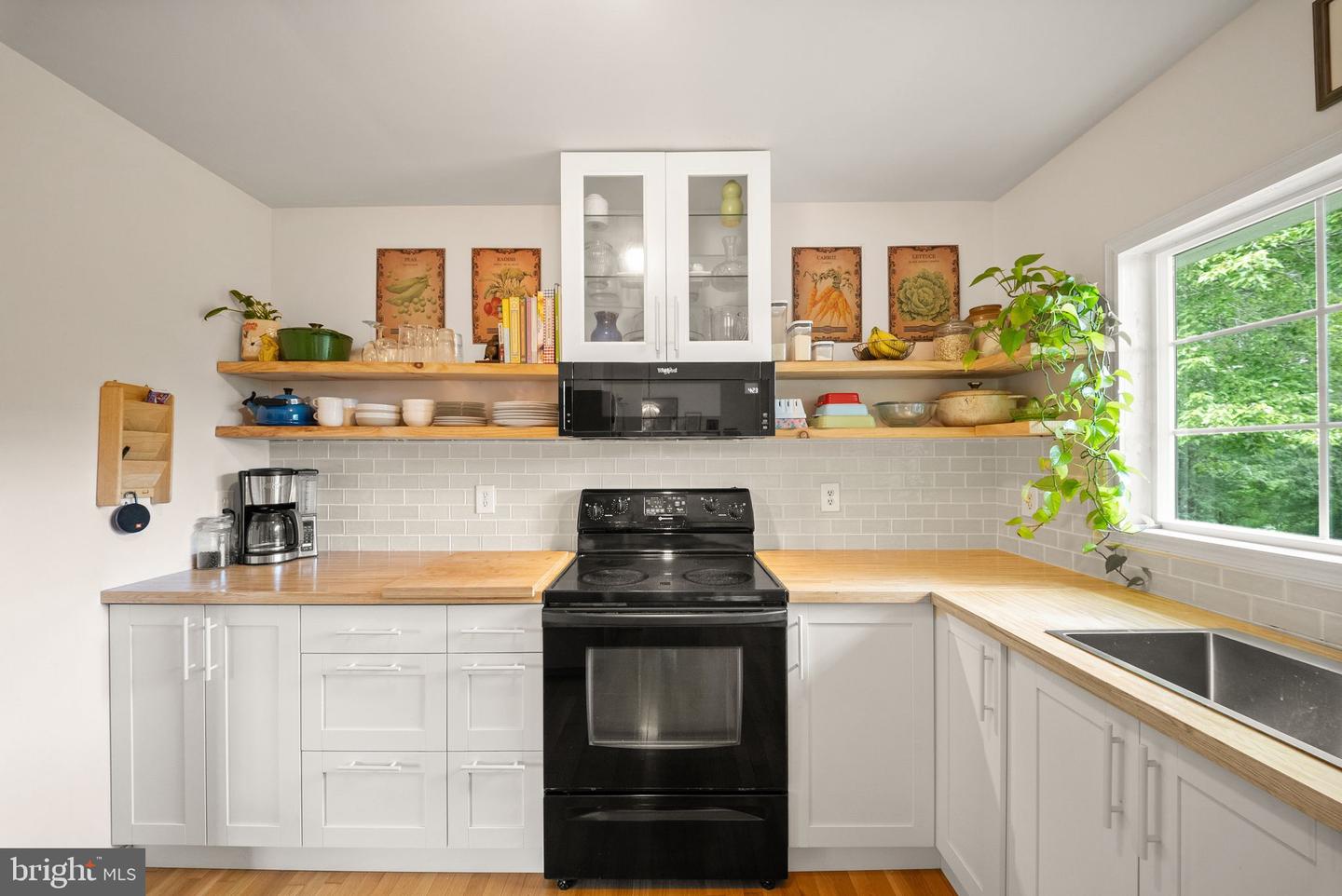 3145 Holly Springs Rd Property Photo 15
