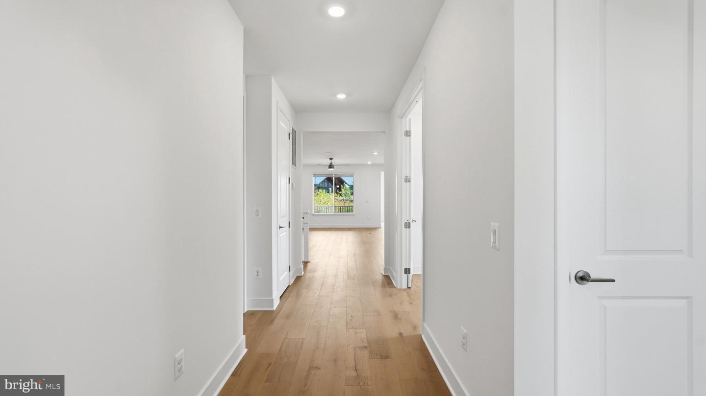 14207 Adventure Ct Property Photo 3