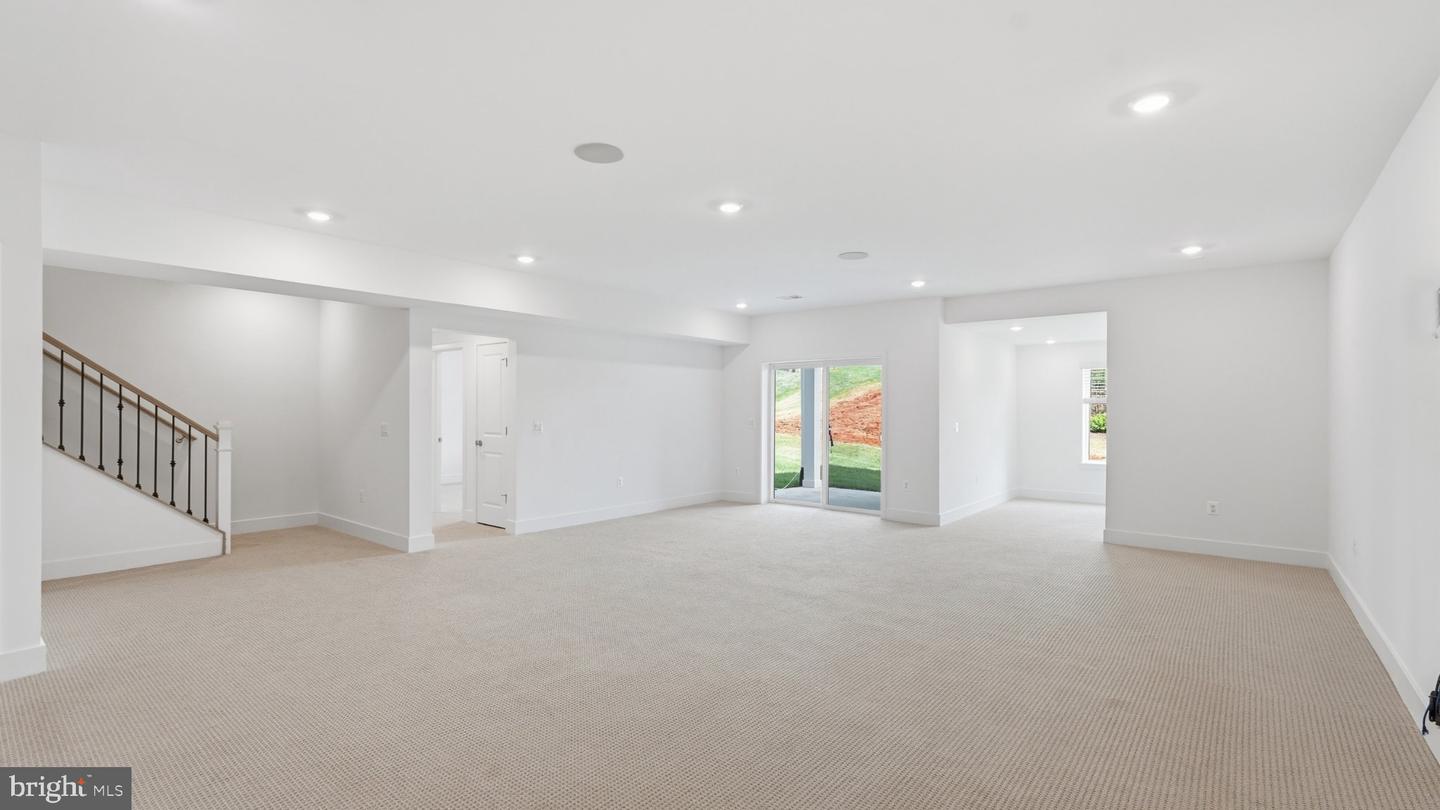 14207 Adventure Ct Property Photo 27
