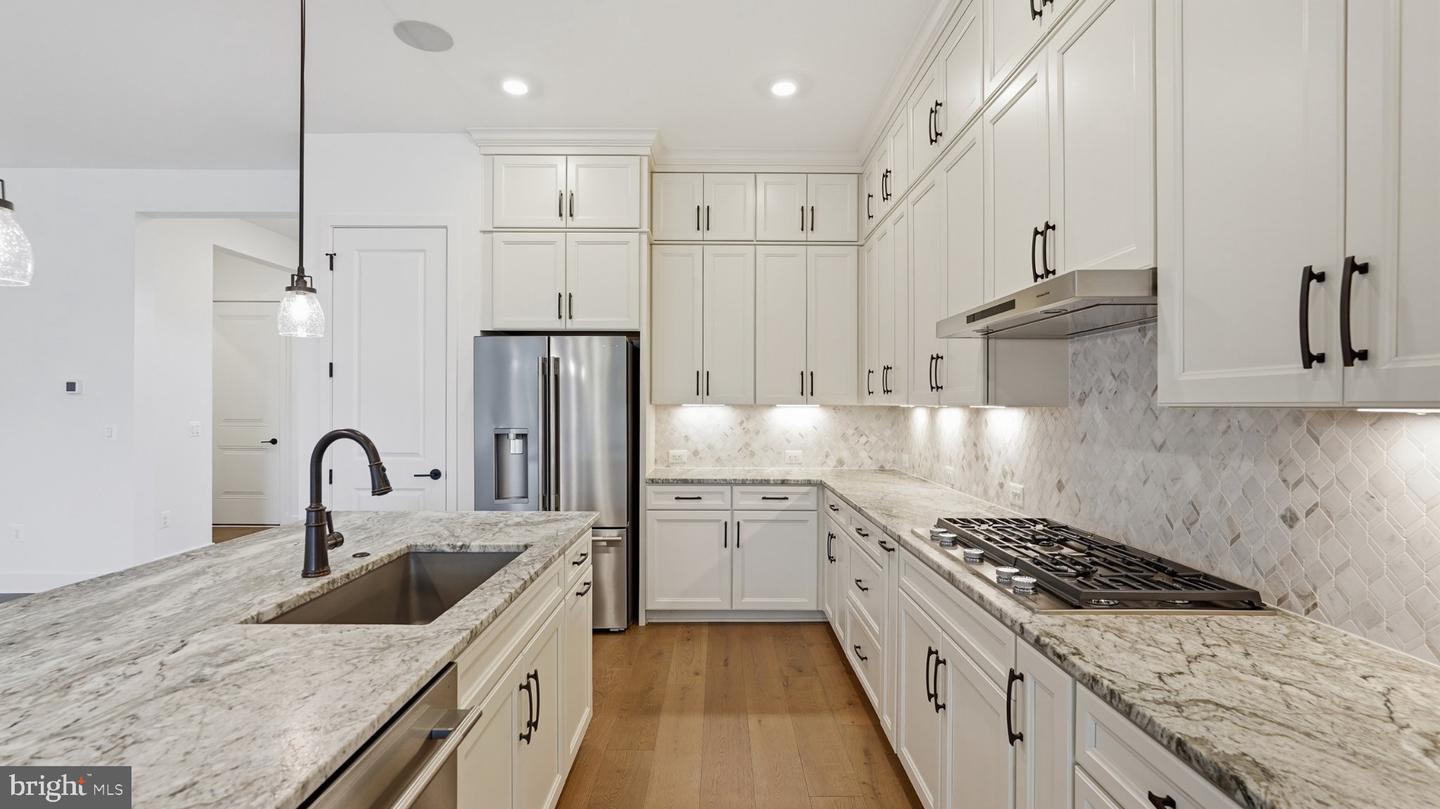 15061 Passion Ln Property Photo 6